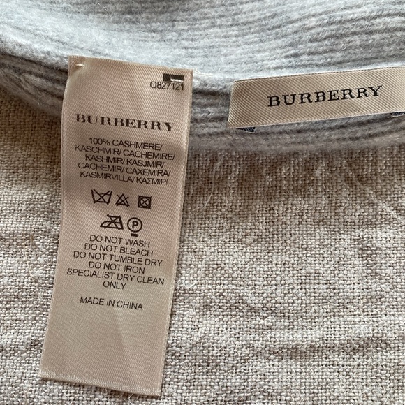 Burberry Cashmere Beanie Skull cap hat - Picture 5 of 6